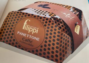 Panettone au café   et  chocolat fondant de la pâtisserie Filippi   ( pièce de 1 kg )